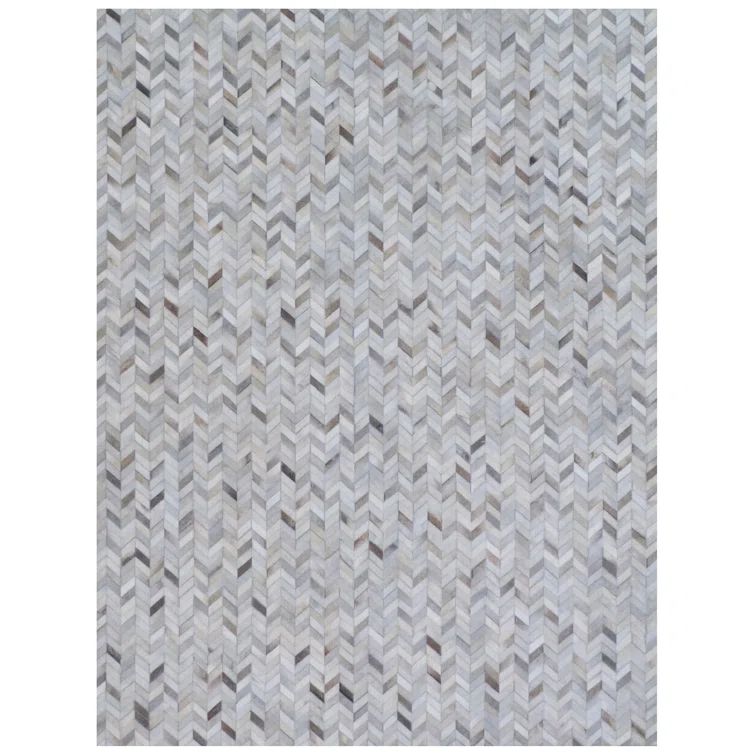 Handmade Geometric Gray Cowhide Rectangular Area Rug