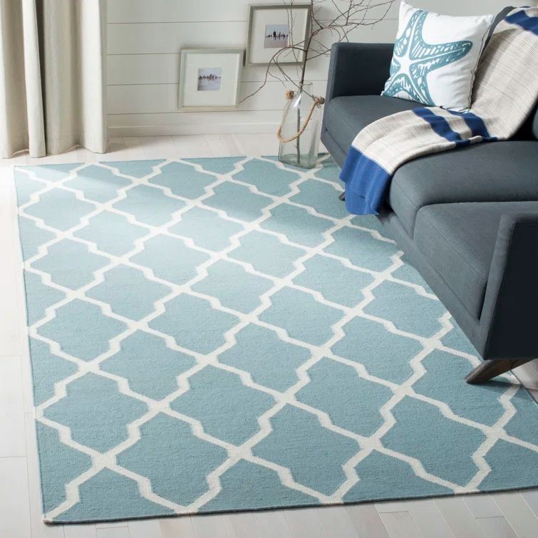 Sleek Artisan Light Blue/Ivory Wool 6' x 9' Geometric Dhurrie Rug