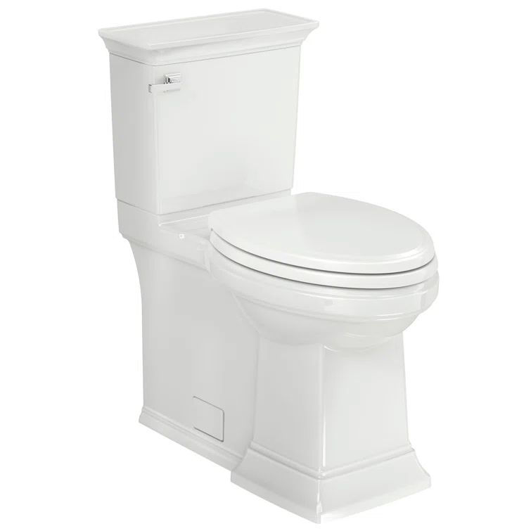 White Elongated Free Standing High Efficiency Toilet with Seat