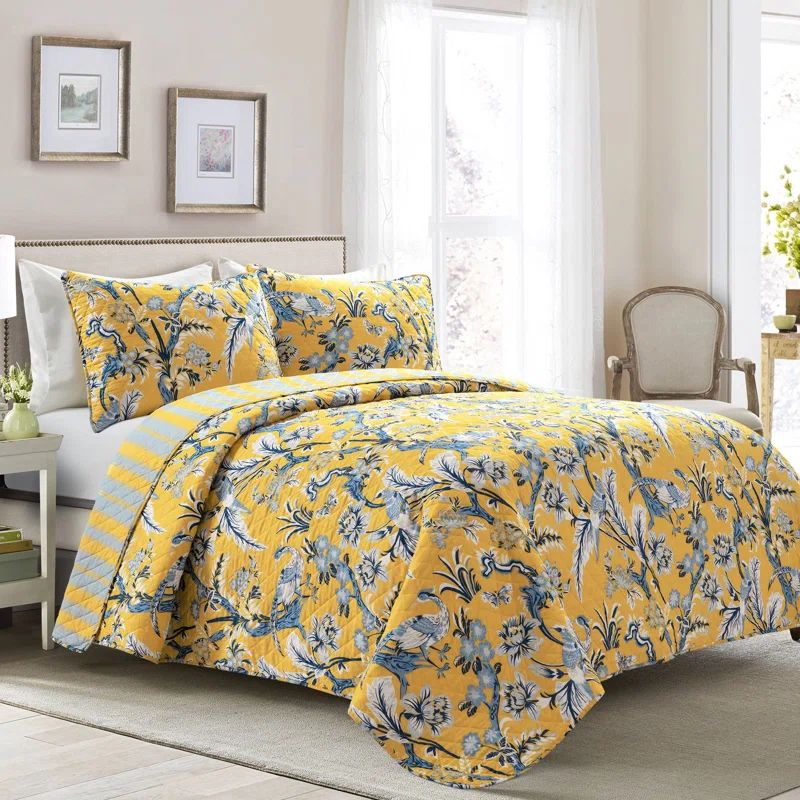 Dolores King Yellow and Blue Cotton Reversible Quilt Set