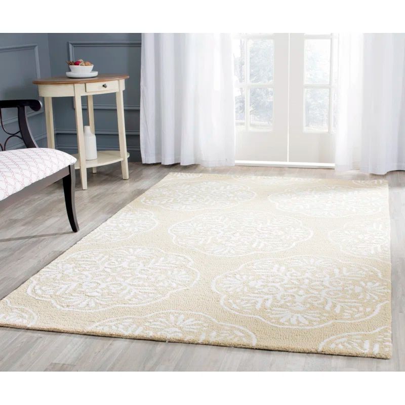 Bella Hand-Tufted Beige & White Wool 6' x 9' Area Rug