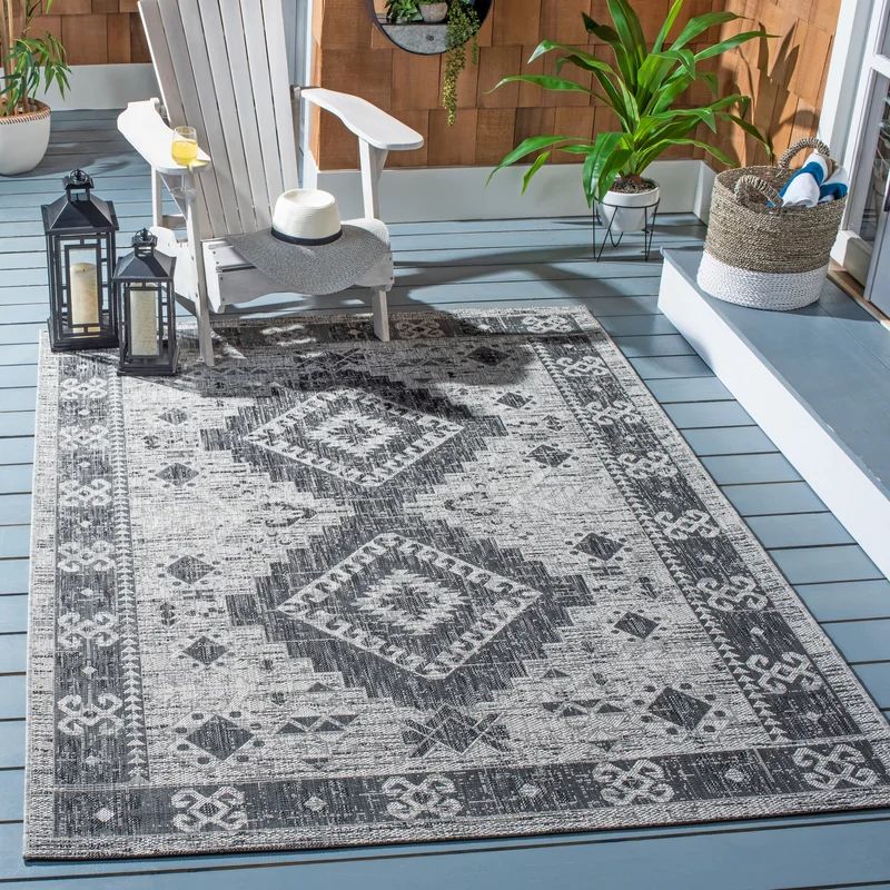 Courtyard Light Grey & Charcoal Easy-Care Outdoor Rug - 8' x 10'