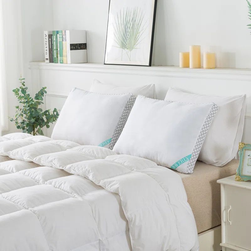 White Hypoallergenic Polyester Down Alternative Pillow - Queen