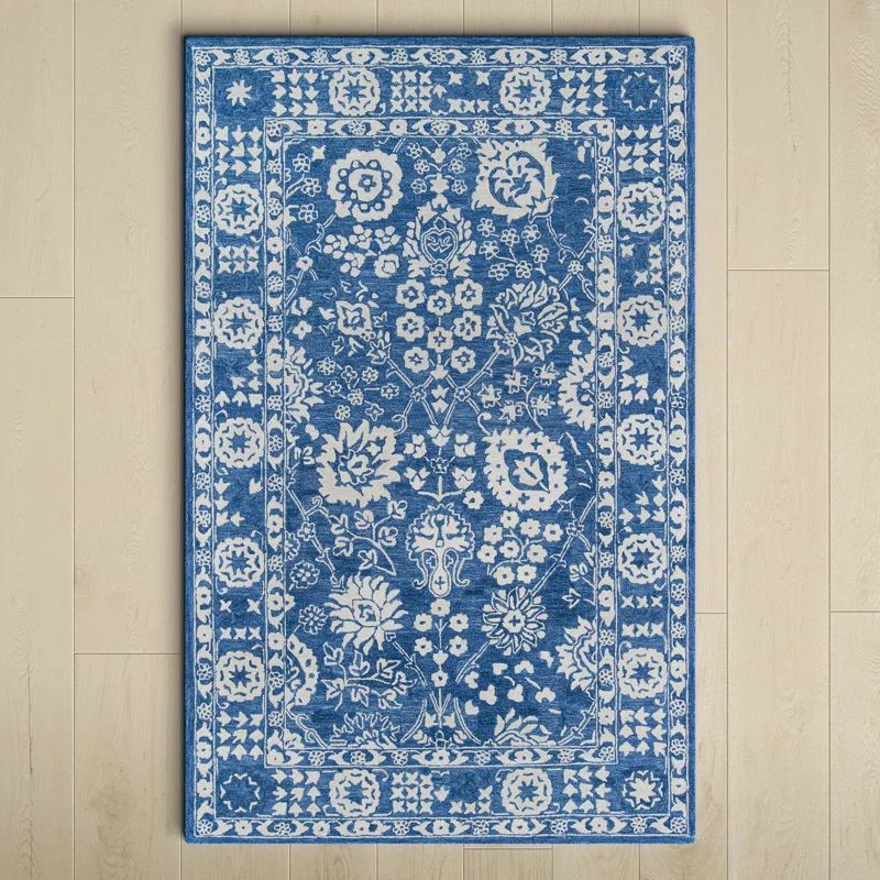 Handmade Blue and White Wool Tufted Area Rug 2' x 3'