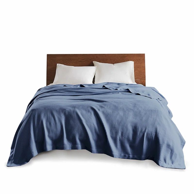 Luxurious Twin-Size Blue Cotton Comfort Blanket