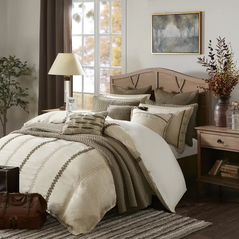 Queen Beige and Brown Knit Comforter Set