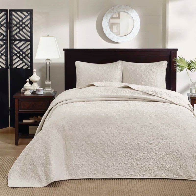 Cream Twin Reversible Microfiber Bedspread Set