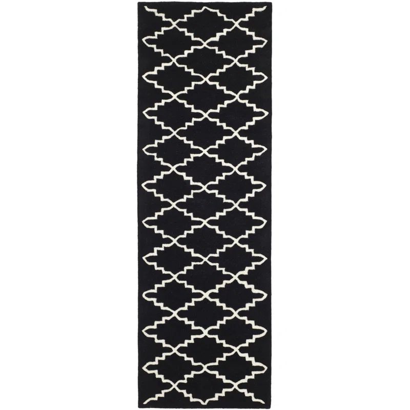 Desai Black Quatrefoil Hand-Tufted Wool Runner Rug, 27in x 8in