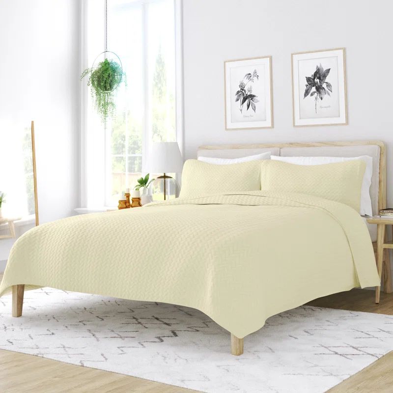 Yellow Twin Microfiber Quilted Coverlet Set