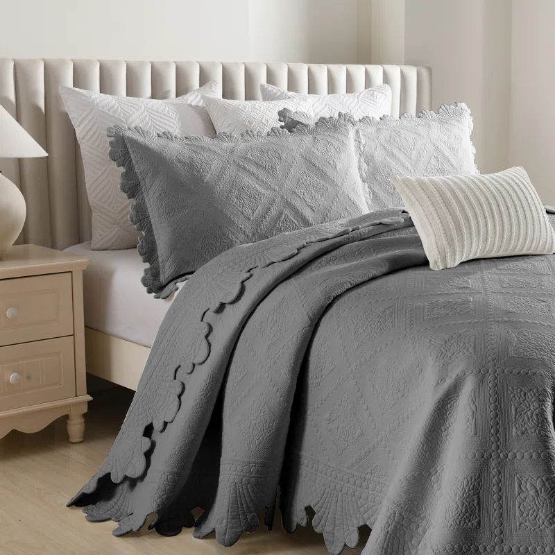 Light Grey Cotton Queen Reversible Quilt Set
