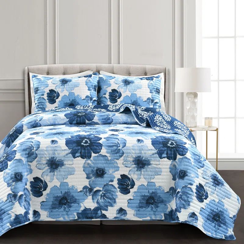 Navy and White Reversible Microfiber Full Quilt Set