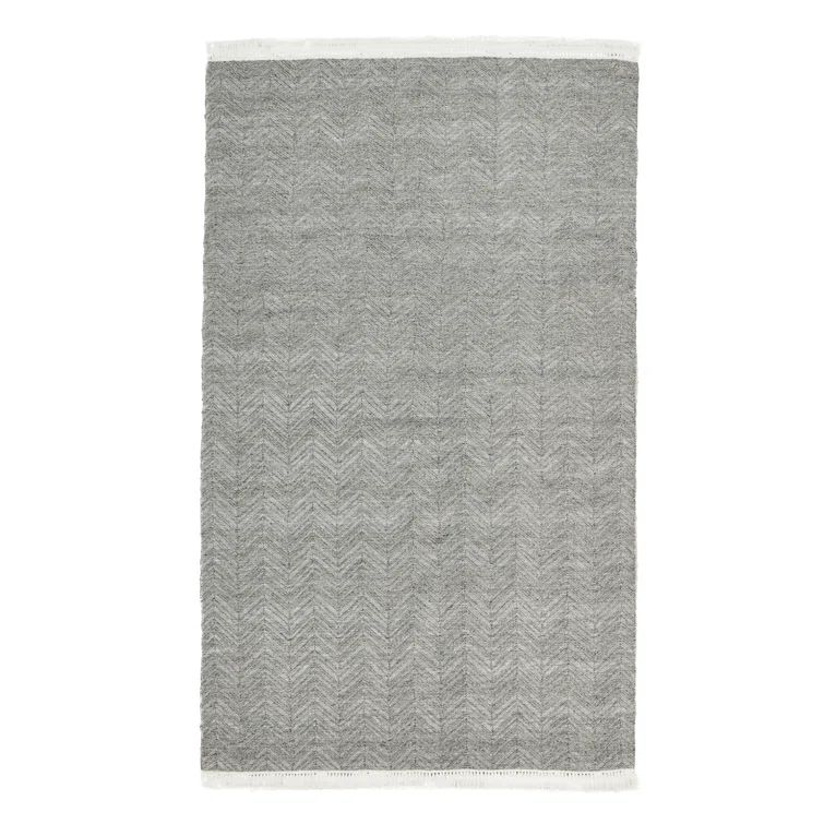 Stone Gray Handwoven Chevron Medium Rug 5'x8' - Reversible & Stain-Resistant