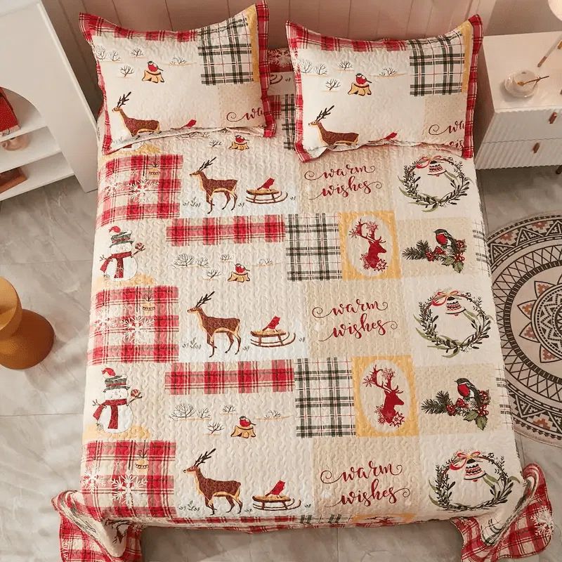King Red and Beige Reversible Christmas Quilt Set