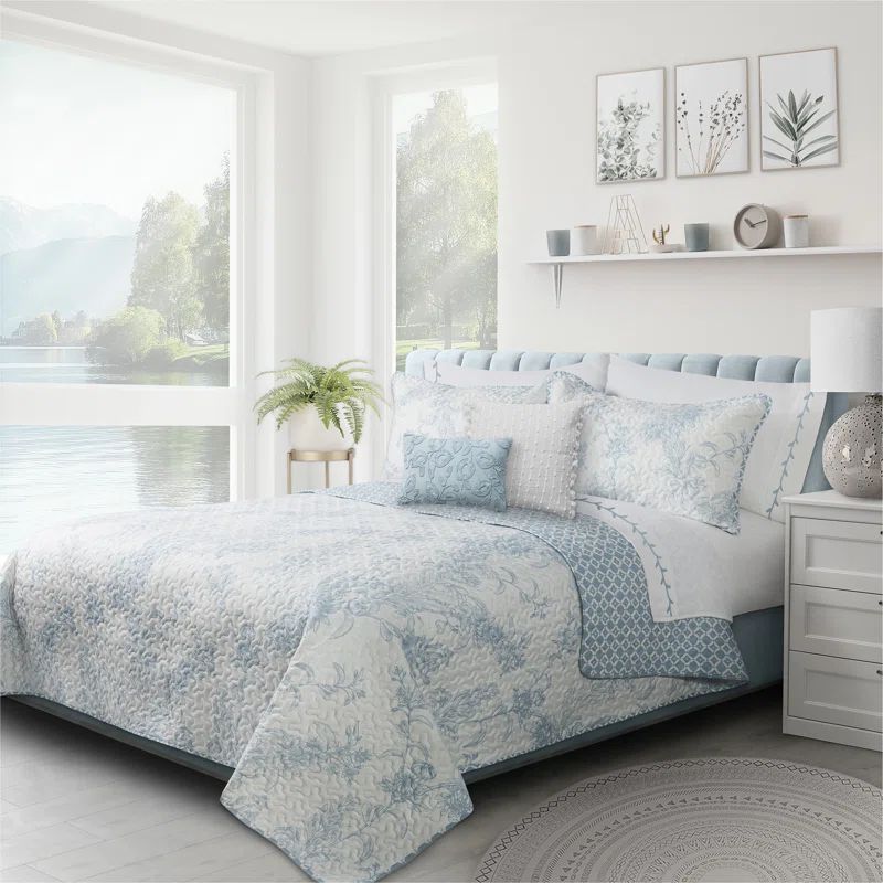 Queen Blue Microfiber Quilt Set with Shams