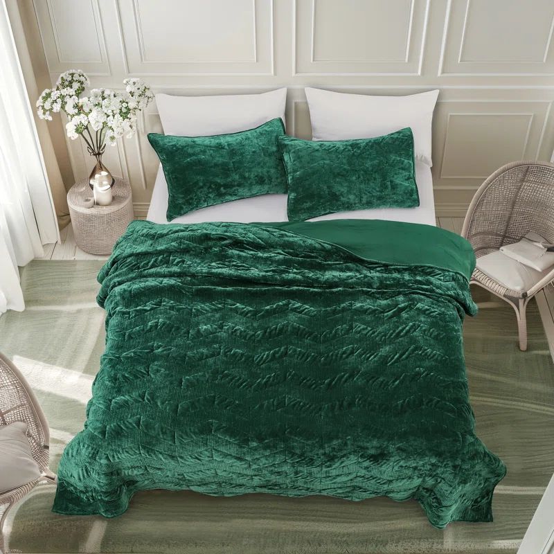 King Forest Green Velvet Diamond Quilt Set