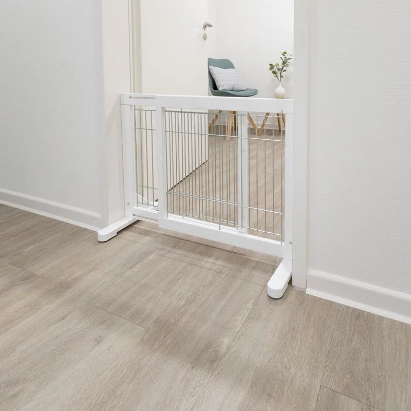 Adjustable White Wood and Metal Freestanding Pet Gate