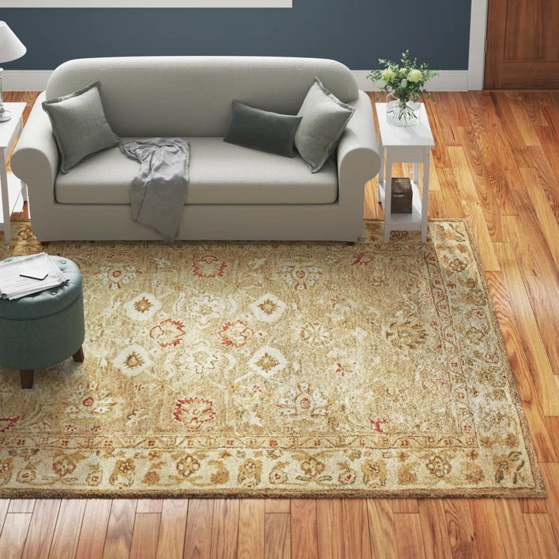 Handmade Beige and Red Floral Wool Area Rug 6' x 9'