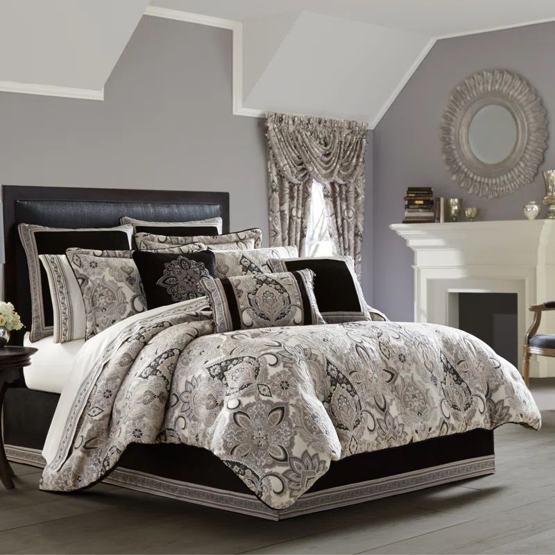 Giselle Queen Black and Silver Microfiber Comforter Set