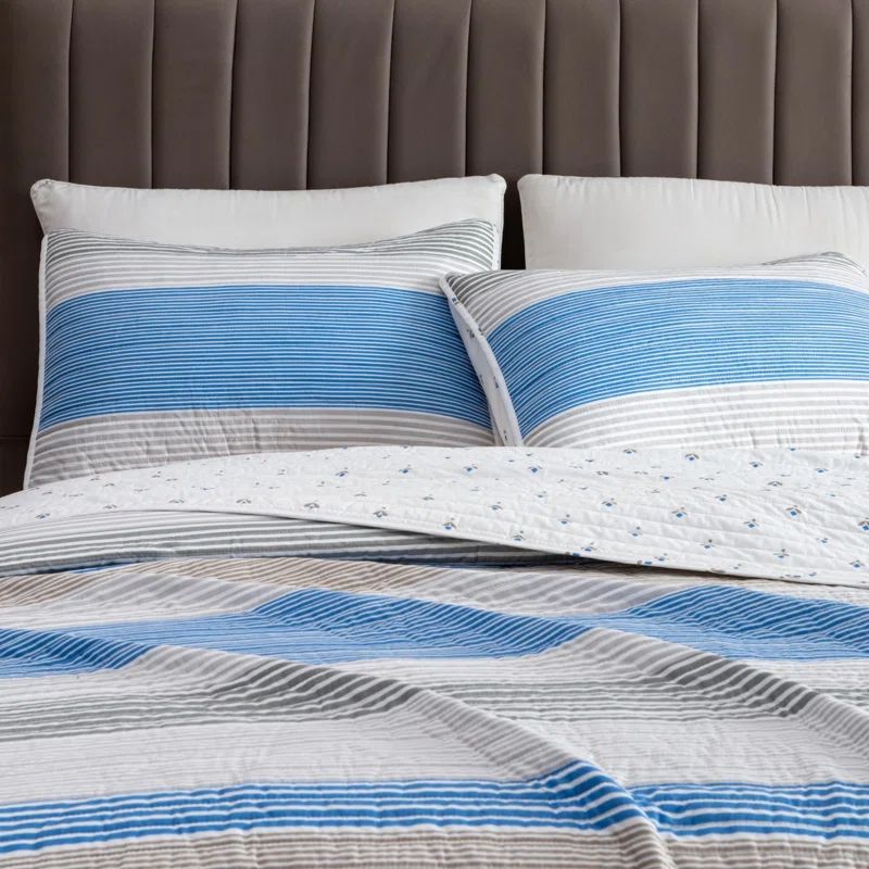 FreshFolds Blue / White / Grey Striped Reversible Quilt Set with Shams