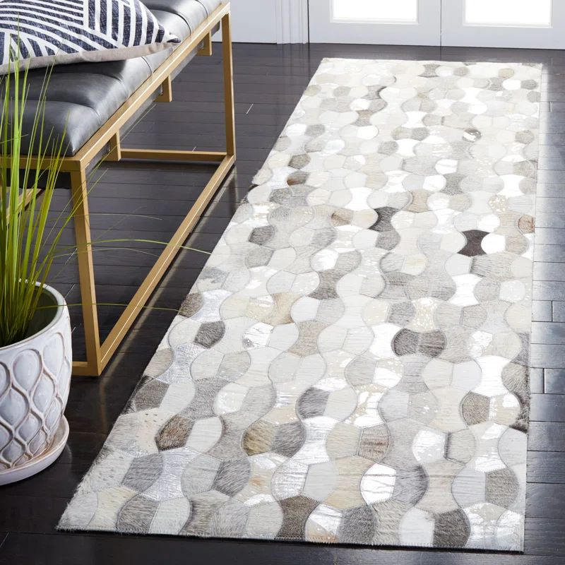 Ivory Geometric Hand-Stitched Cowhide Fur 27" Rug