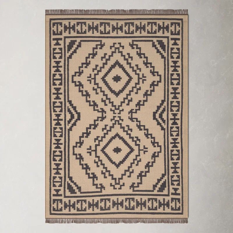 Handwoven Beige and Black Geometric Jute Rug with Fringed Edges, 4' x 6'