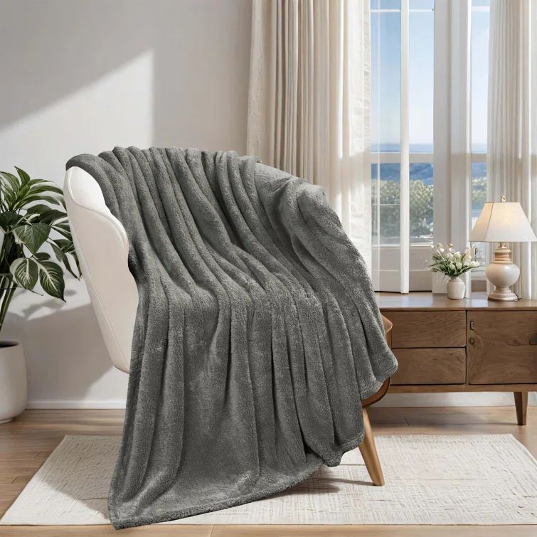 Luxurious Silver Plush Fleece Throw Blanket, 50" x 60"