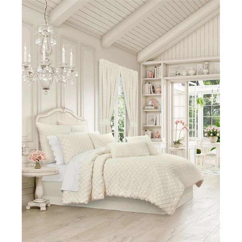 Lilith Cream King Reversible Comforter Set
