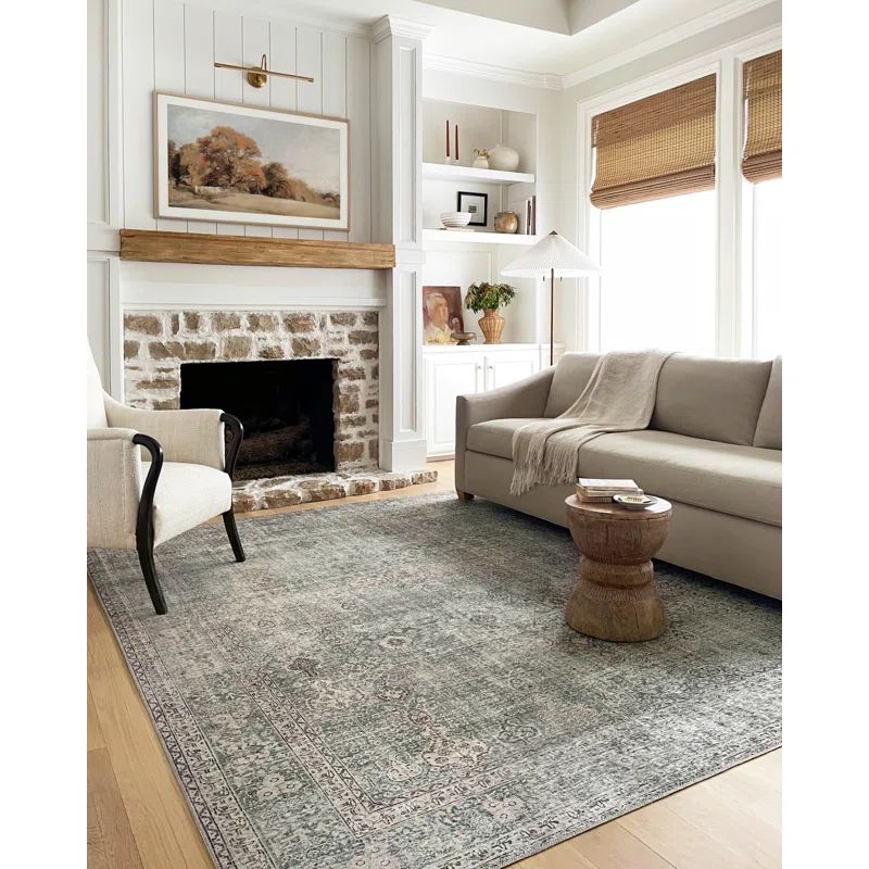 Emerald and Antique Ivory Rectangular Vintage-Style Area Rug
