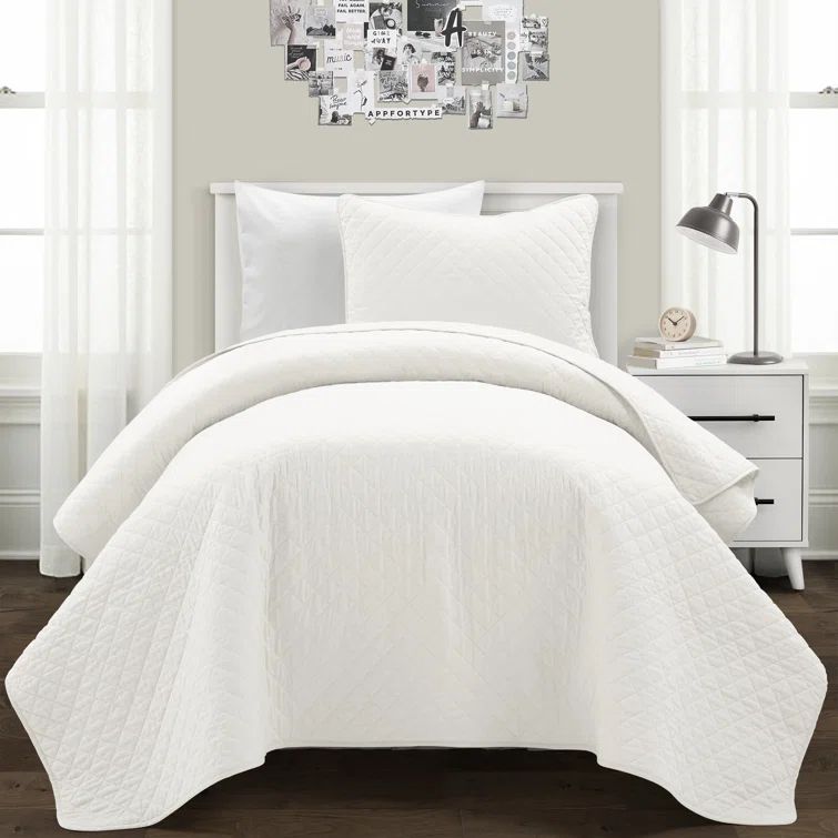 Gray Twin XL Cotton Reversible Diamond Pattern Quilt Set