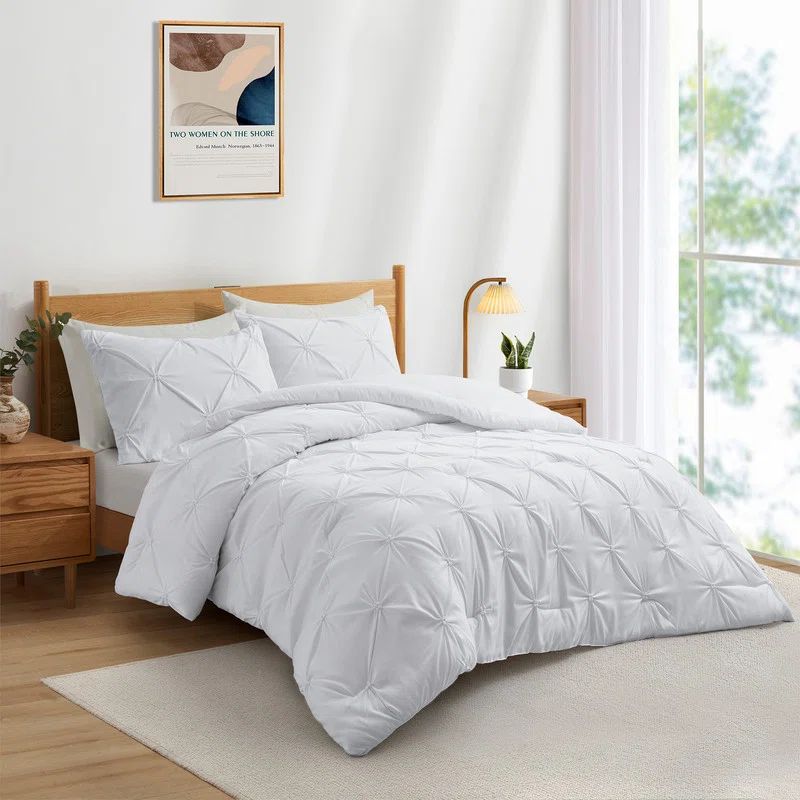 White Twin Reversible Down Alternative Microfiber Comforter Set