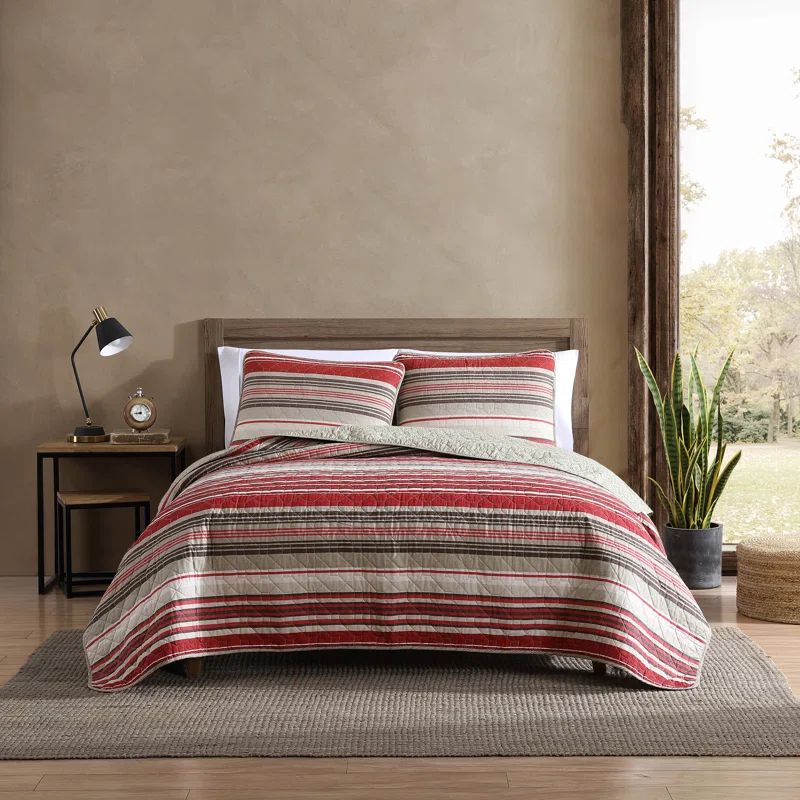King Size Red and Beige Cotton Reversible Quilt Set