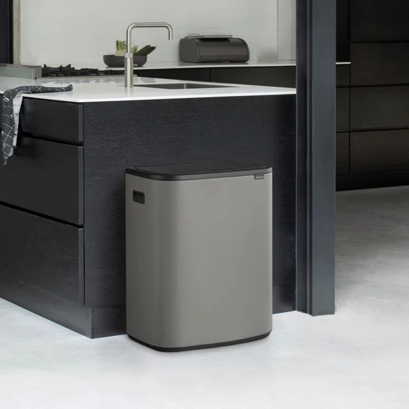 Fingerprint Resistant Stainless Steel Pedal Bin in Mineral Concrete Gray