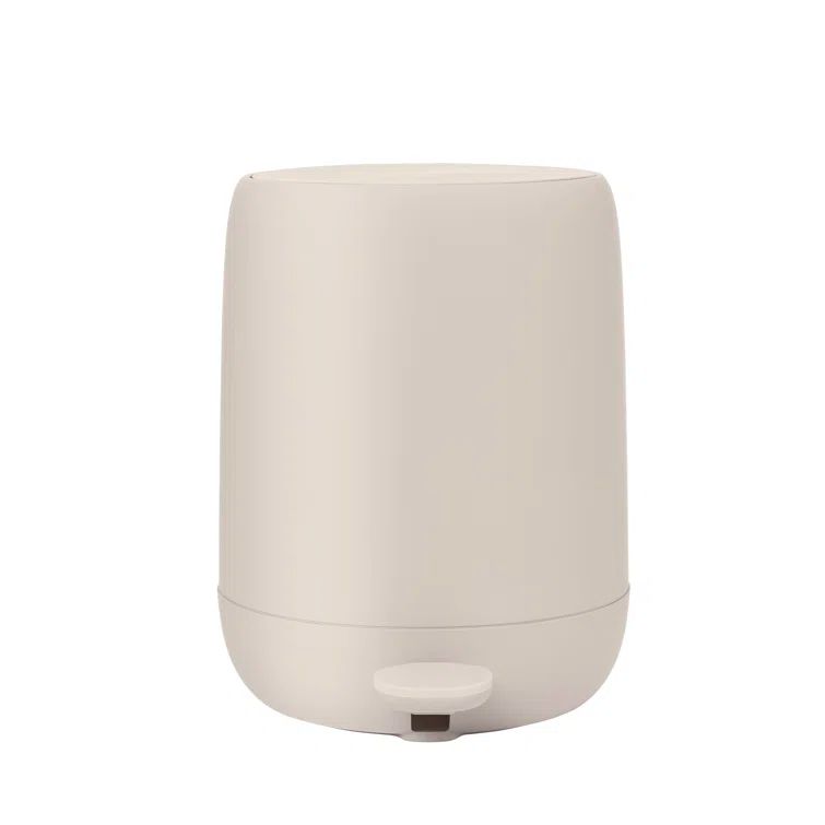 Moonbeam Soft Close Plastic Pedal Bin with Removable Bucket