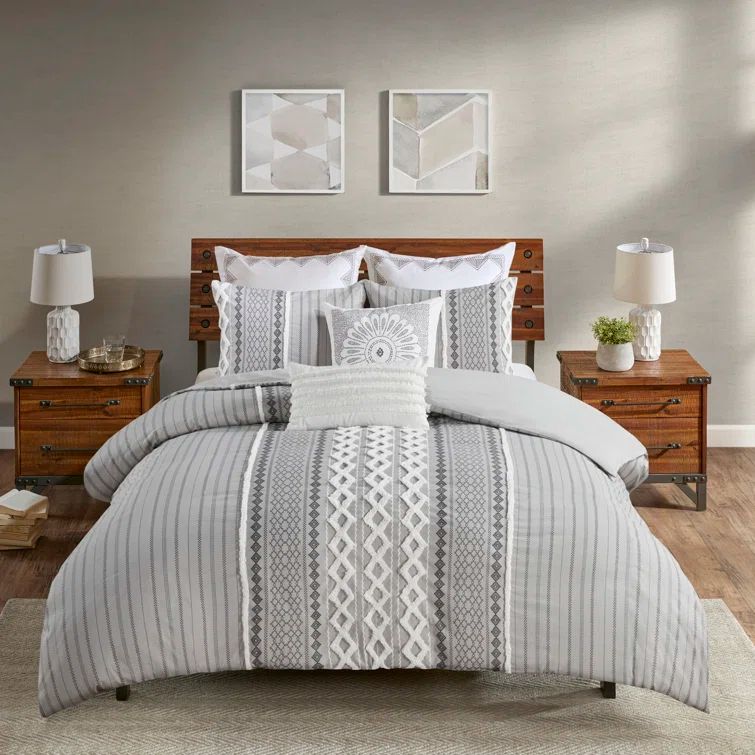 Gray Geometric Cotton King Comforter Set with Frayed Embellishments