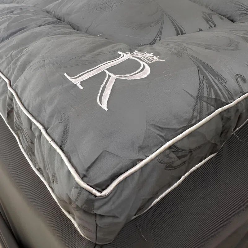 Luxurious King-Sized Down Alternative Featherbed in Pristine White