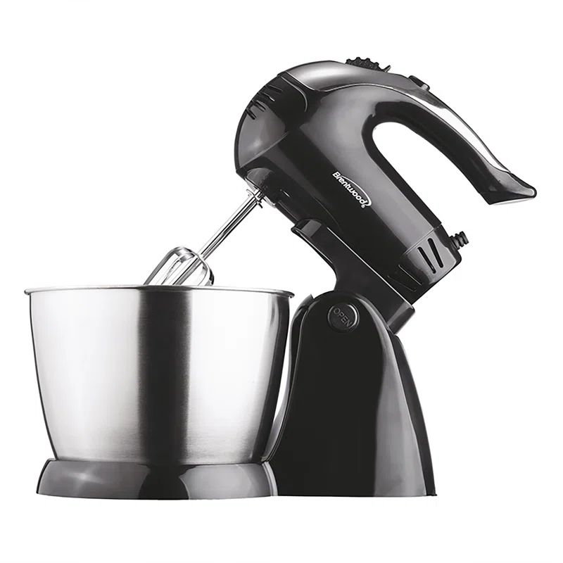 Brentwood Black 3 Quart Stainless Steel 5-Speed Stand Mixer