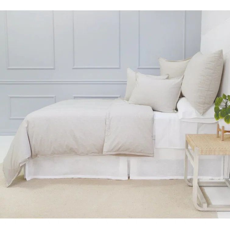 Luke Gentle Stripes Queen Cotton Duvet Cover with Shell Buttons