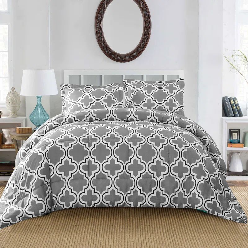 Gray Geometric Trellis King/California King Down Alternative Comforter Set