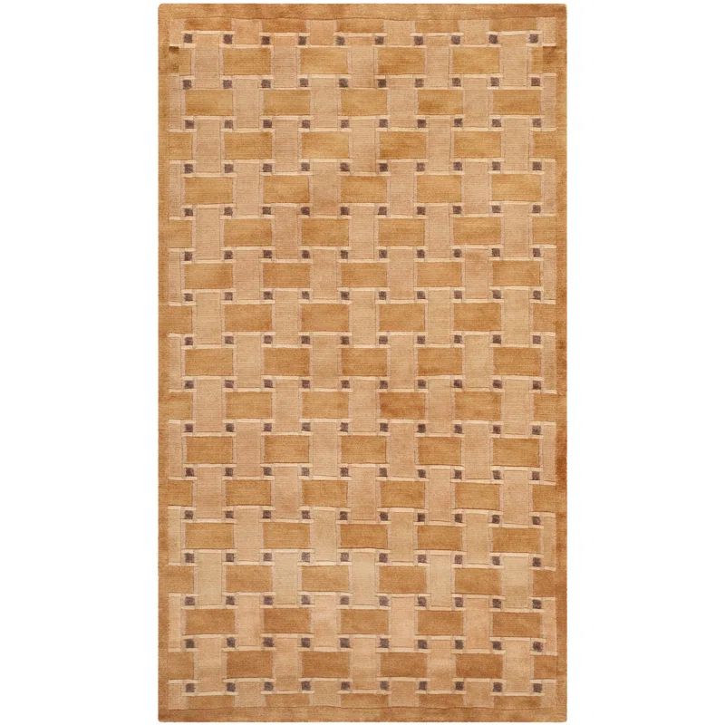 Hand-Knotted Peach Geometric Wool Area Rug 4' x 6'