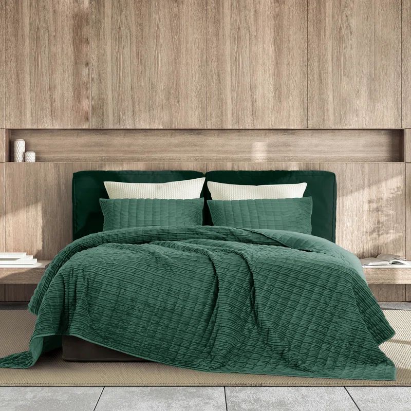 Hunter Green Velvet Full Quilt Set with Striped Stitching