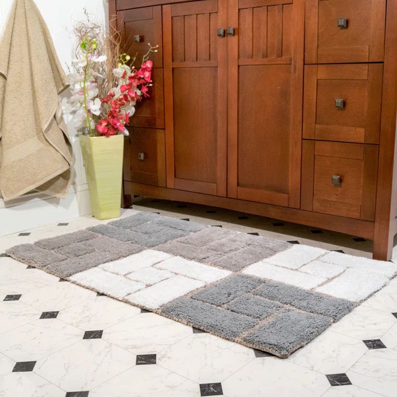 Berkeley Grey Cotton Blend Machine-Made Bath Rug Set