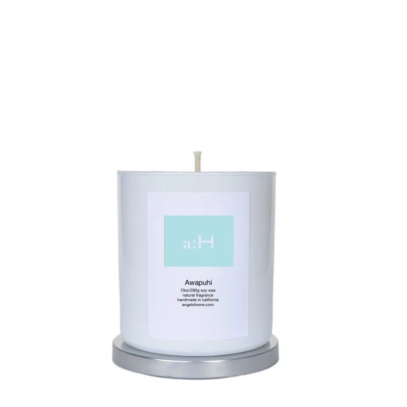 Awapuhi White Scented Candle with Natural Fragrances