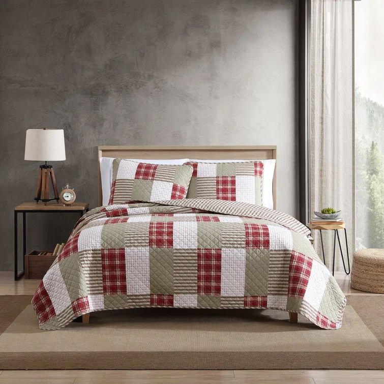 King Size Red and Beige Cotton Reversible Quilt Set