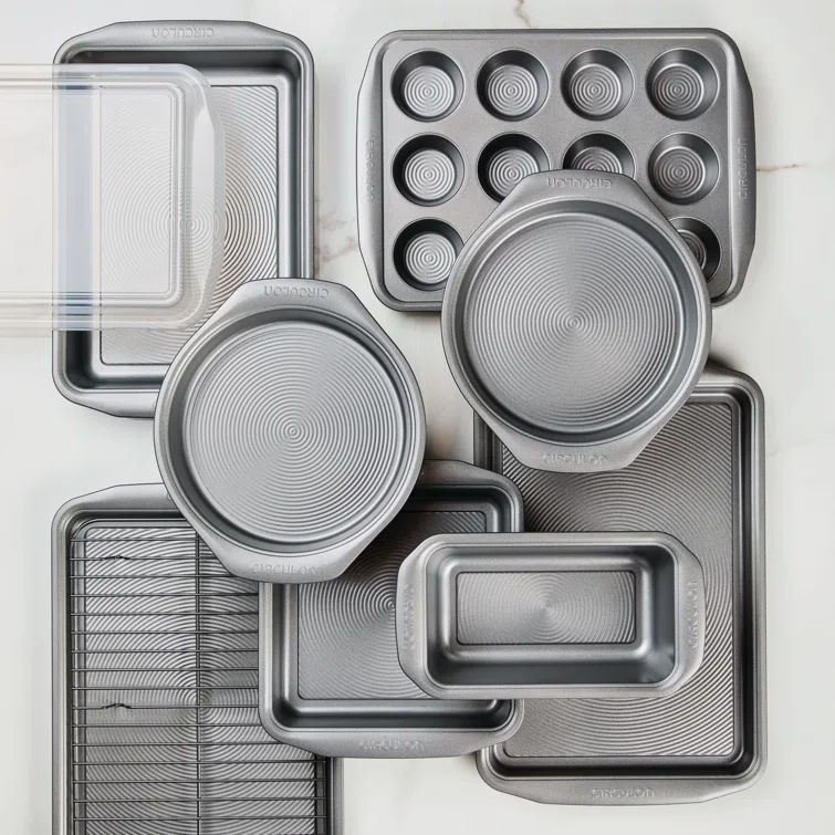 Gray Non-Stick Steel 10-Piece Bakeware Set with Cooling Rack