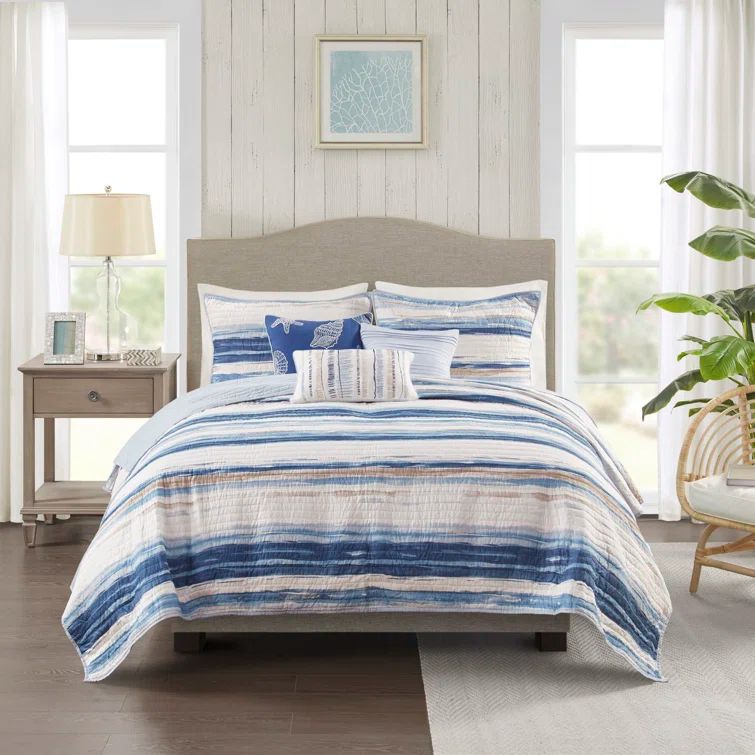 Nautical Blue Microfiber Reversible Full Quilt Set
