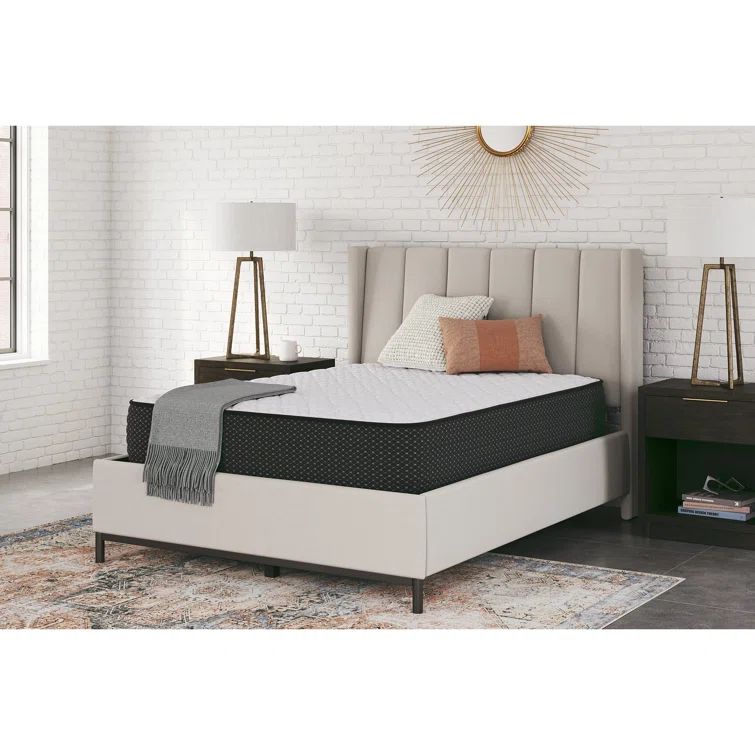 Full Size White Gel Memory Foam Innerspring Mattress