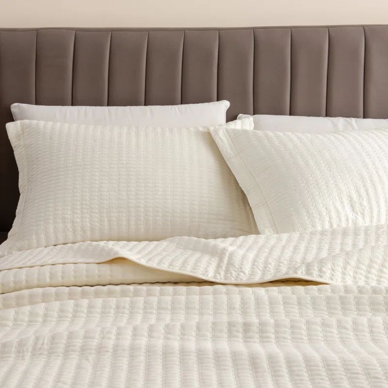 Whisper White Twin Microfiber Reversible Quilt Set