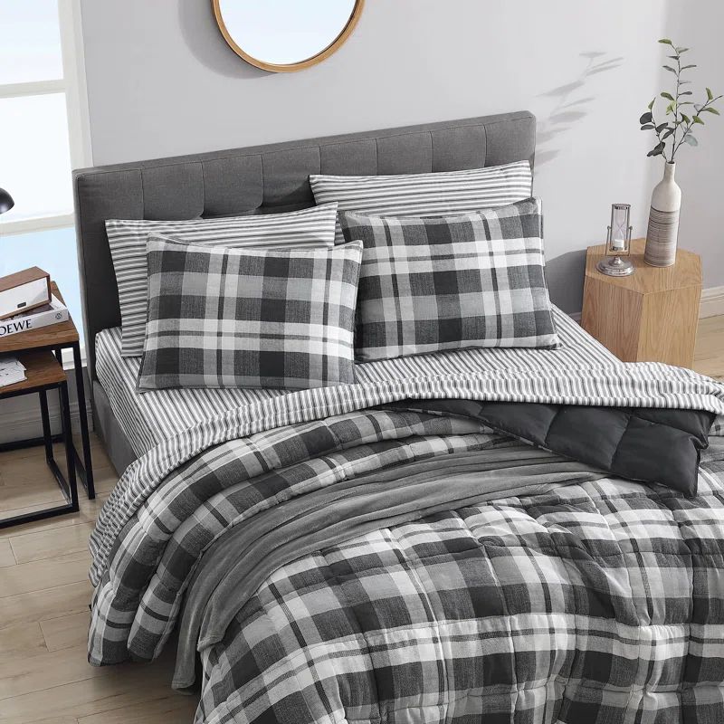 Nautica Nautica Crossview Plaid Microsuede Blue Comforter Set