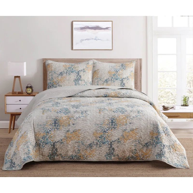 Golden Tapestry Full Microfiber Reversible Quilt Set