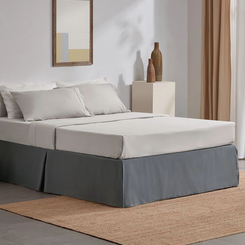 Full Size Gray Polyester Pleated Bed Skirt with 15-Inch Drop